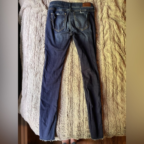 Hollister Blue Skinny Jeans Distressed Style - Picture 4 of 5